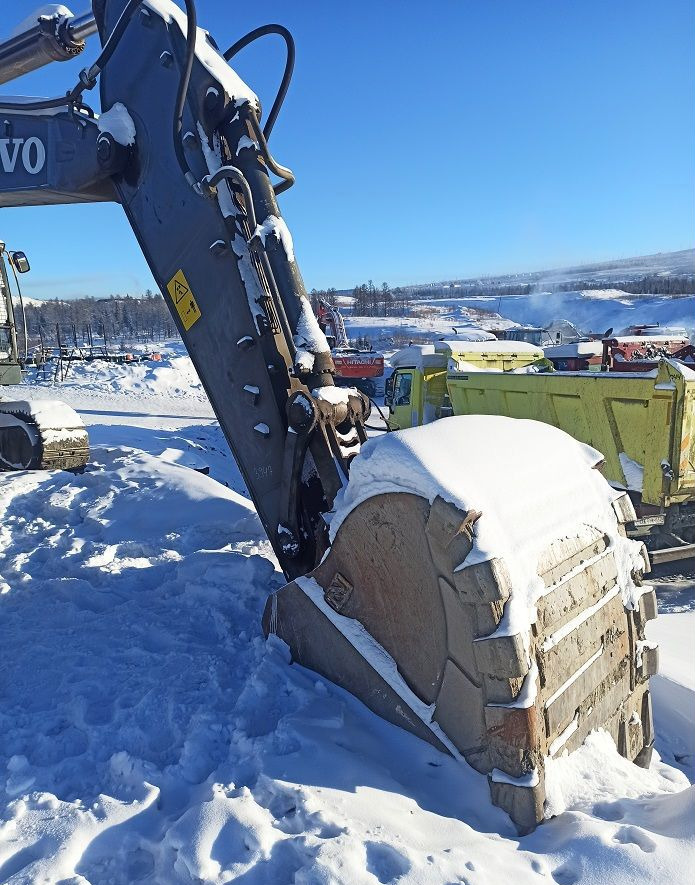Гусеничный экскаватор Volvo EC380EL: фото 6 Гусеничный экскаватор Volvo EC380EL: фото 6