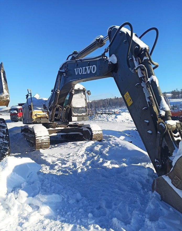 Volvo EC380EL - Гусеничный экскаватор: фото 3 Volvo EC380EL - Гусеничный экскаватор: фото 3