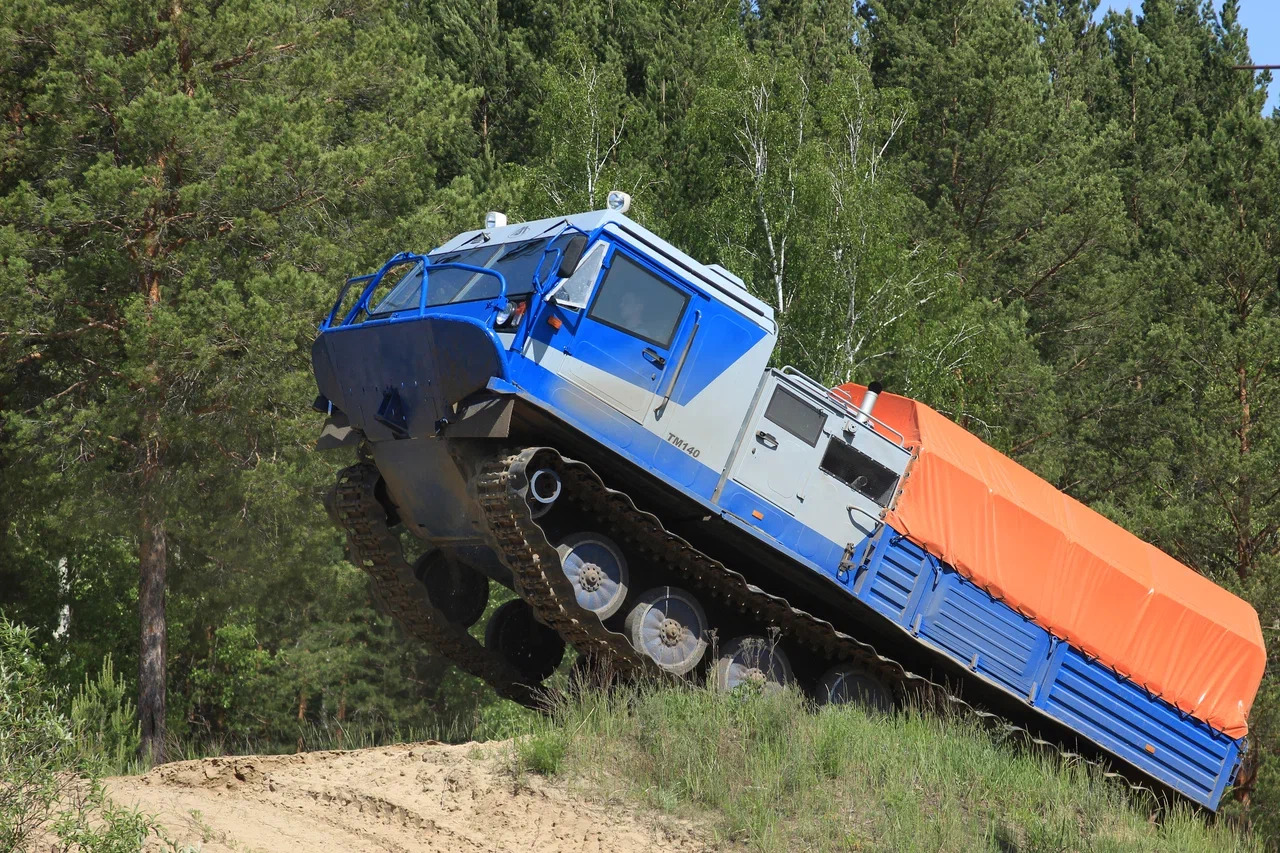 Квадроцикл Гусеничный плавающий вездеход ТМ-140 c кран-манипуляторной установкой: фото 10 Квадроцикл Гусеничный плавающий вездеход ТМ-140 c кран-манипуляторной установкой: фото 10