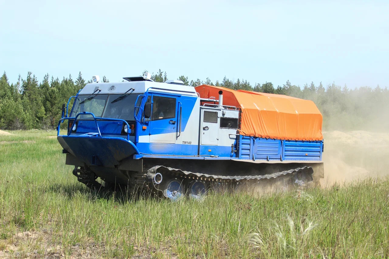 Квадроцикл Гусеничный плавающий вездеход ТМ-140 c кран-манипуляторной установкой: фото 8 Квадроцикл Гусеничный плавающий вездеход ТМ-140 c кран-манипуляторной установкой: фото 8
