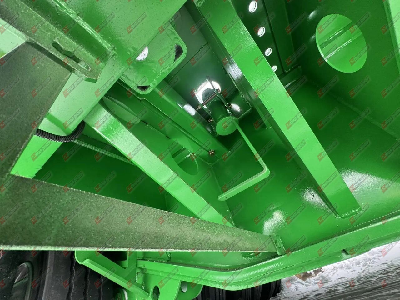 Новый Полуприцеп трал AMUR LYR9601TDPXZF: фото 6