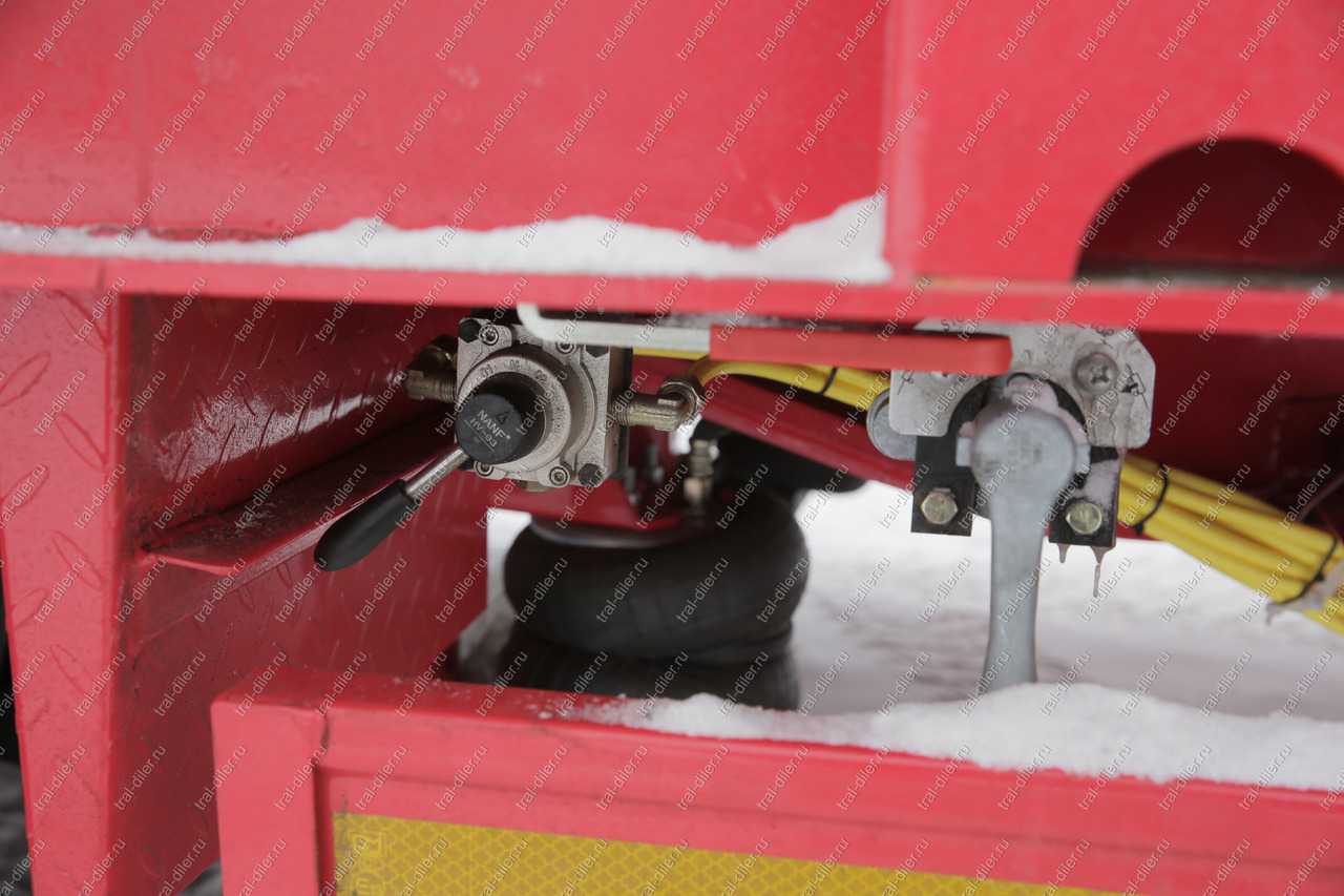 Новый Полуприцеп трал LUXUDA LZC9402TDP: фото 16