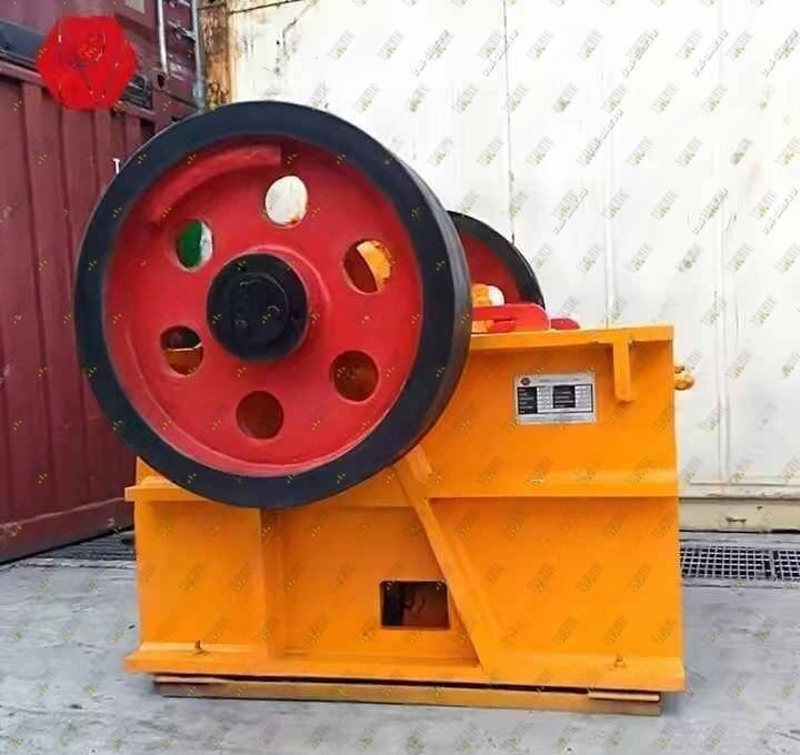 Щековая дробилка PE 250x1000 - Щековая дробилка: фото 1 Щековая дробилка PE 250x1000 - Щековая дробилка: фото 1