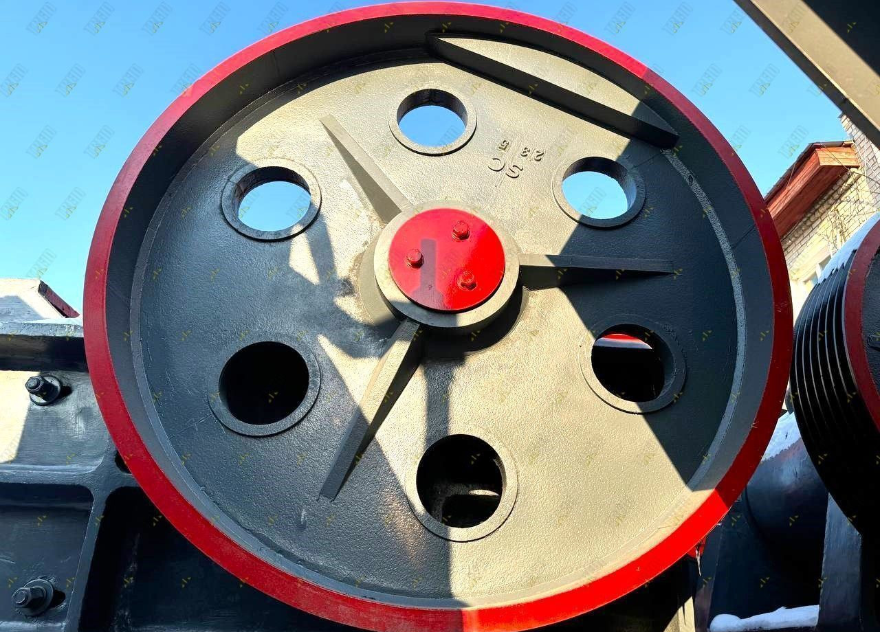 Щековая дробилка PE 600x900 - Щековая дробилка: фото 5 Щековая дробилка PE 600x900 - Щековая дробилка: фото 5