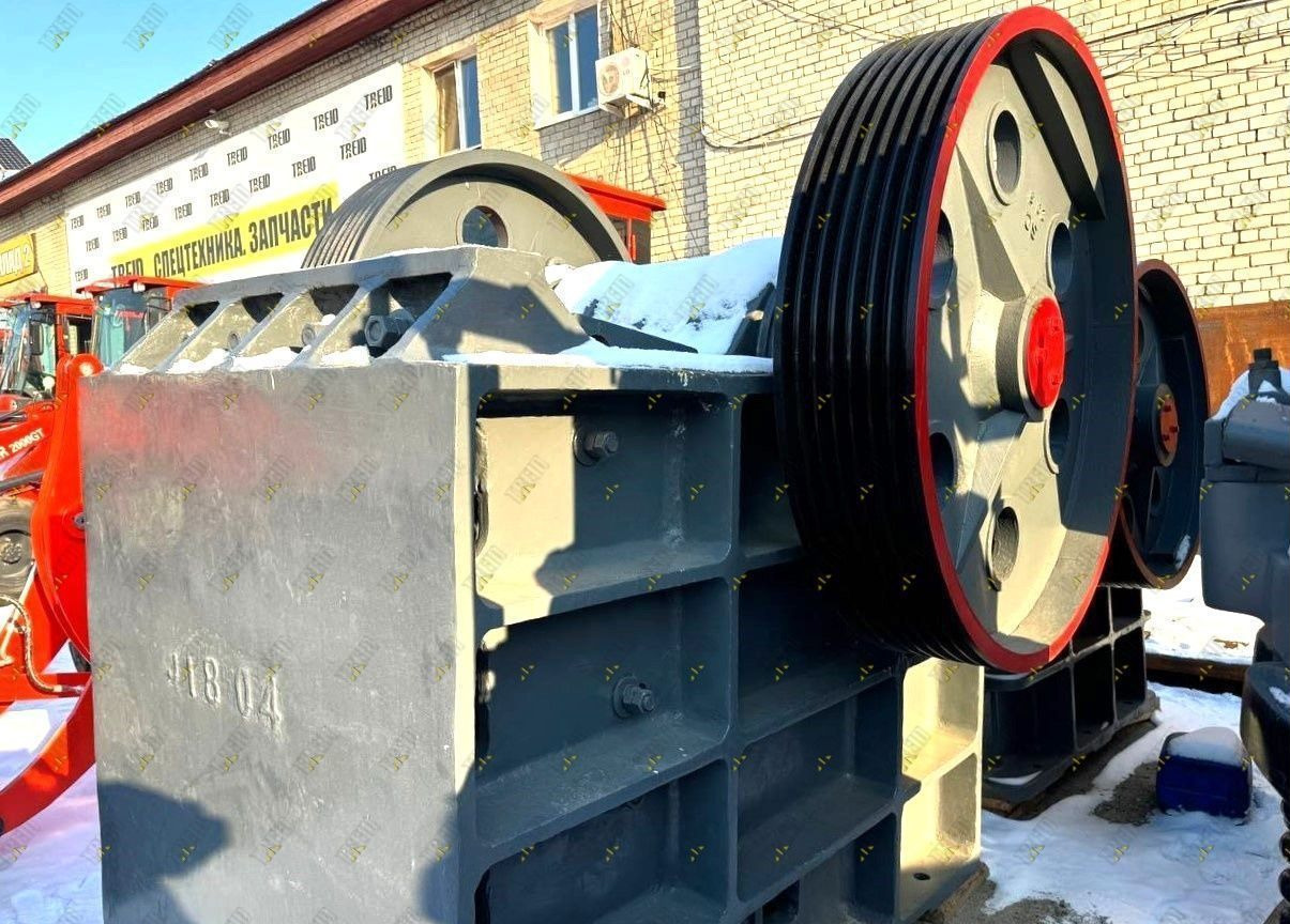 Щековая дробилка PE 600x900 - Щековая дробилка: фото 4 Щековая дробилка PE 600x900 - Щековая дробилка: фото 4