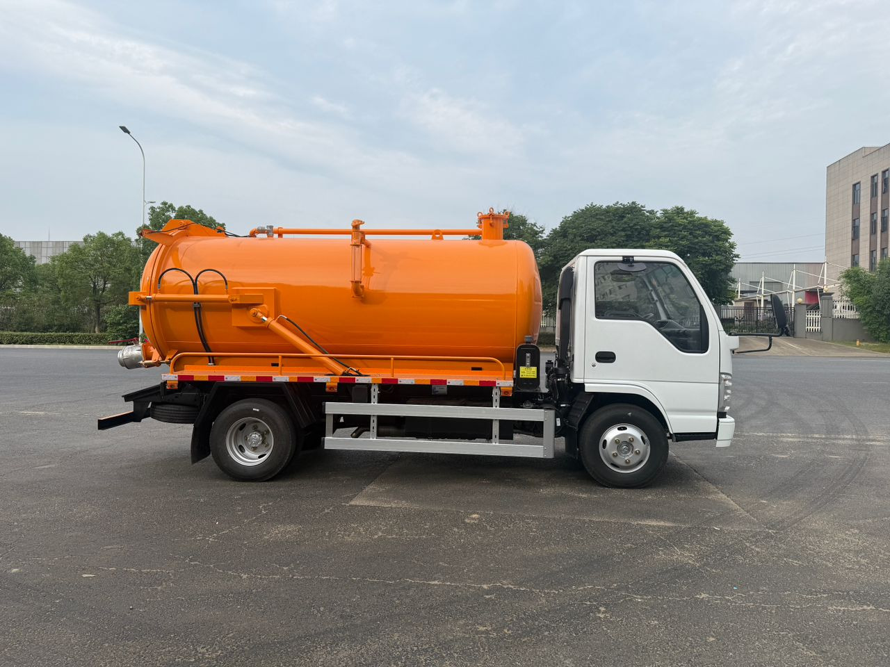 Новый Ассенизатор, илосос ISUZU P100: фото 8 Новый Ассенизатор, илосос ISUZU P100: фото 8