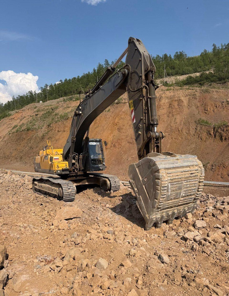 Volvo EC480DL - Карьерный экскаватор: фото 1 Volvo EC480DL - Карьерный экскаватор: фото 1