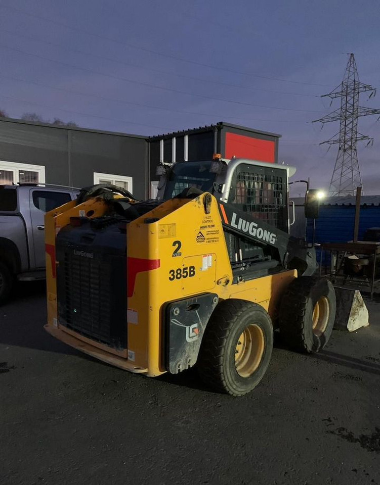LiuGong CLG385B - Мини-погрузчик (с бортовым поворотом): фото 5 LiuGong CLG385B - Мини-погрузчик (с бортовым поворотом): фото 5