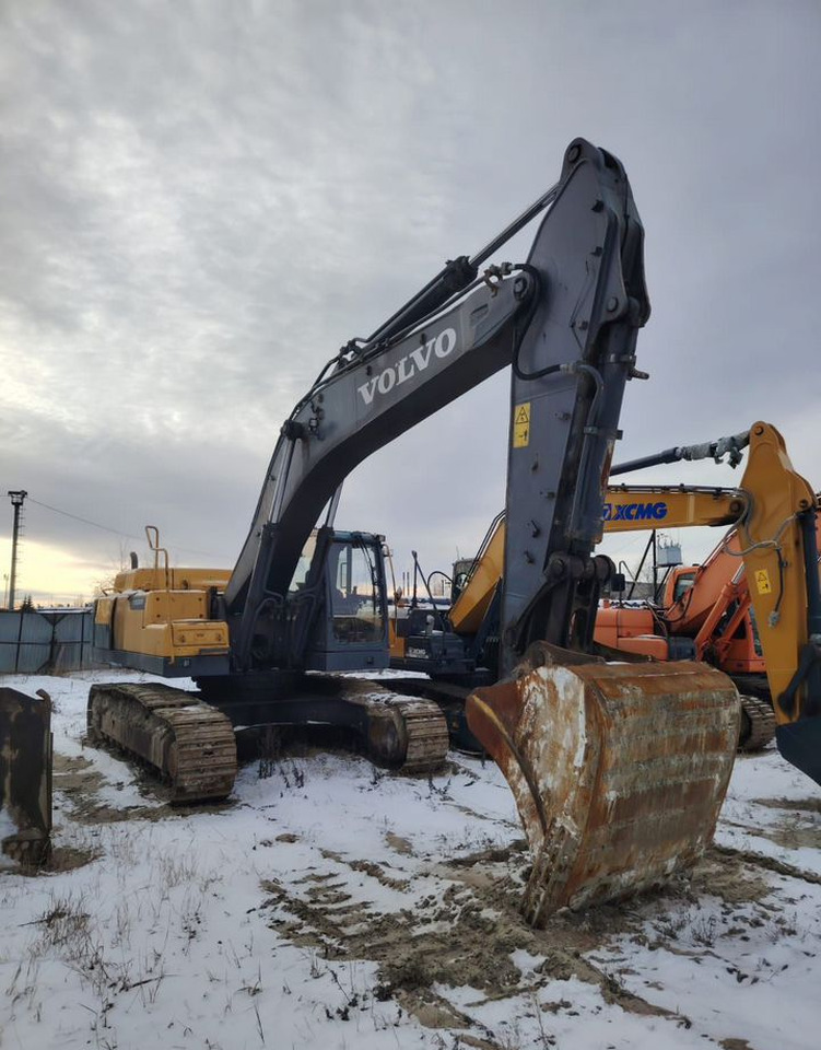 Volvo EC380DL - Гусеничный экскаватор: фото 1 Volvo EC380DL - Гусеничный экскаватор: фото 1