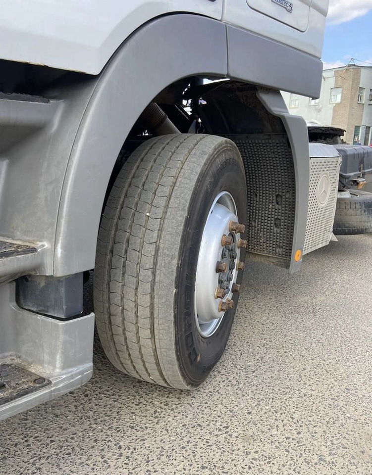 Тягач Mercedes-Benz Actros: фото 10