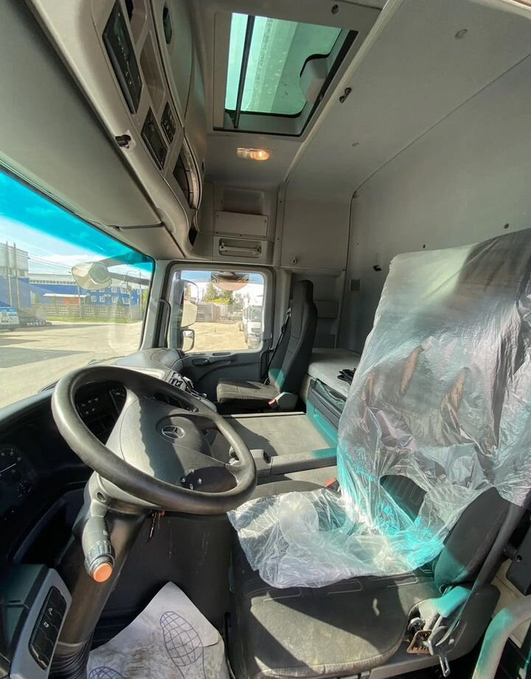 Тягач Mercedes-Benz Actros: фото 16