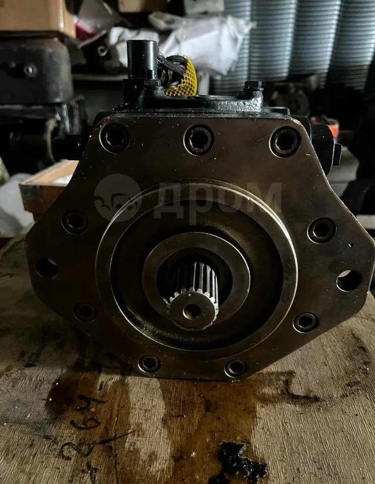 Насос вентилятора Komatsu D375A-6 708-1W-00690 - Другая техника: фото 1 Насос вентилятора Komatsu D375A-6 708-1W-00690 - Другая техника: фото 1