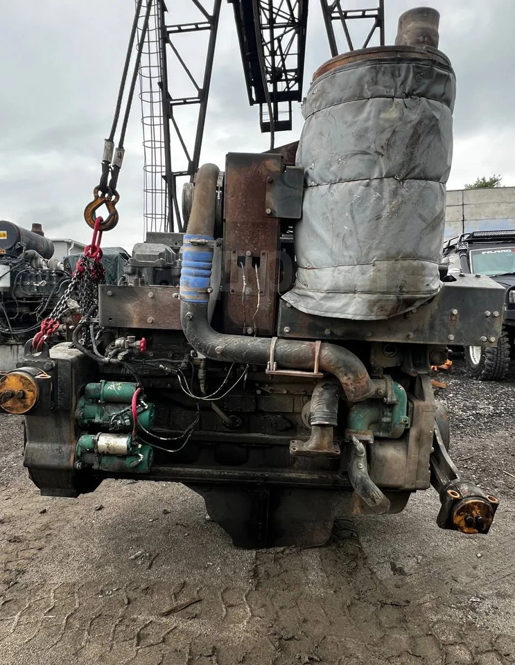 Komatsu ДВС SAA6D170E-5 Komatsu D375A-6 - Двигатель для Строительной техники: фото 2 Komatsu ДВС SAA6D170E-5 Komatsu D375A-6 - Двигатель для Строительной техники: фото 2