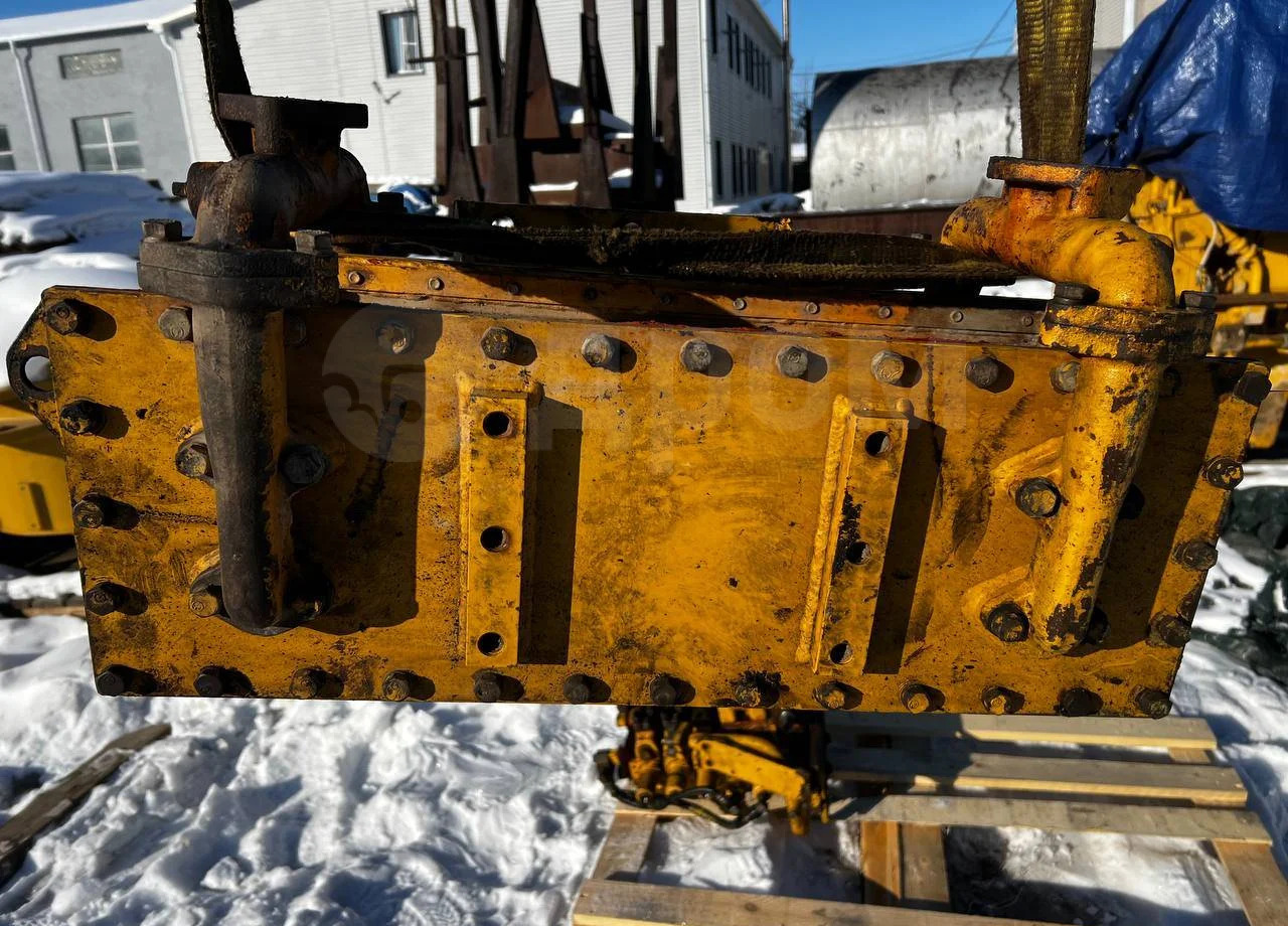 Komatsu Охладитель трансмиссии Komatsu D375A-6 - Коробка передач и запчасти для Строительной техники: фото 3 Komatsu Охладитель трансмиссии Komatsu D375A-6 - Коробка передач и запчасти для Строительной техники: фото 3