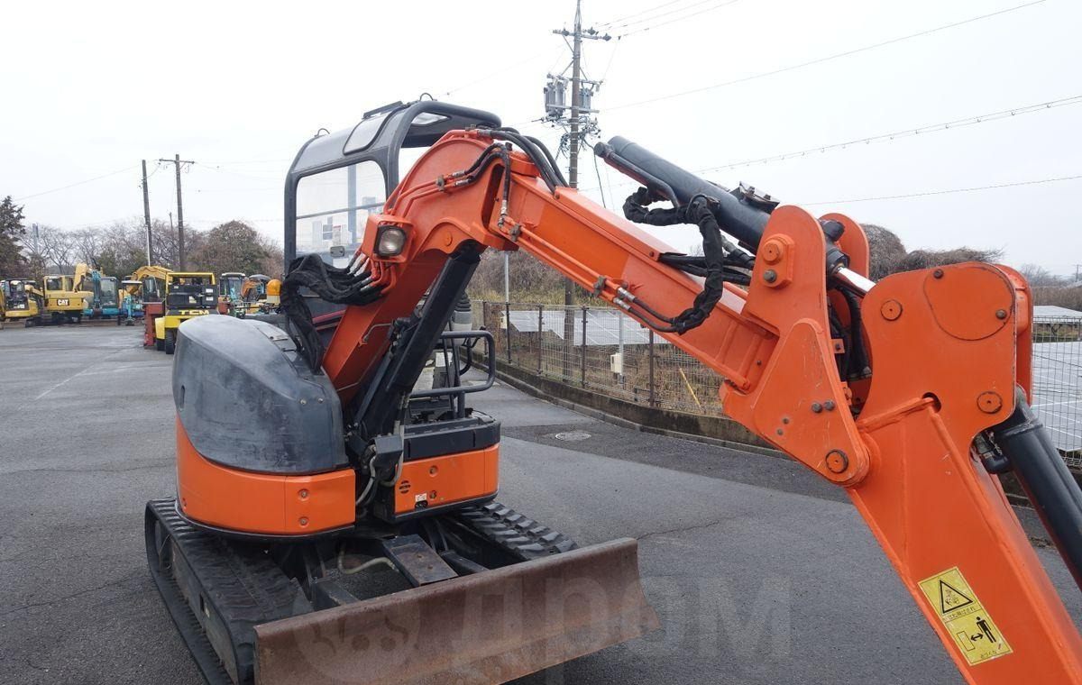 Мини-экскаватор Hitachi ZX30UR-3: фото 13