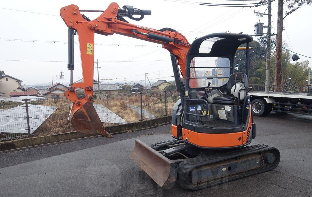 Hitachi ZX30UR-3 - Мини-экскаватор: фото 2 Hitachi ZX30UR-3 - Мини-экскаватор: фото 2