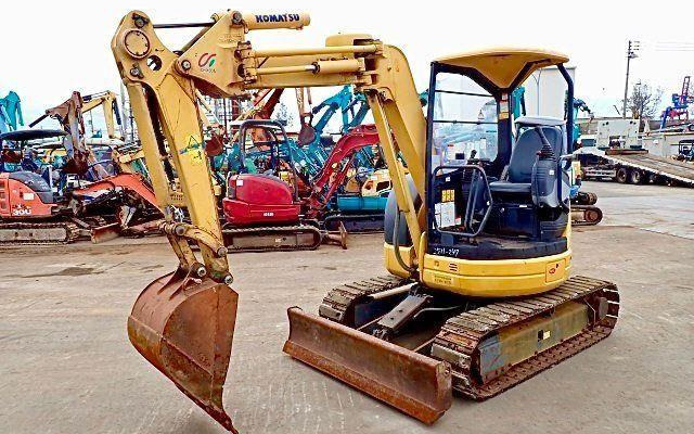 Komatsu PC30UU-5 - Мини-экскаватор: фото 1 Komatsu PC30UU-5 - Мини-экскаватор: фото 1