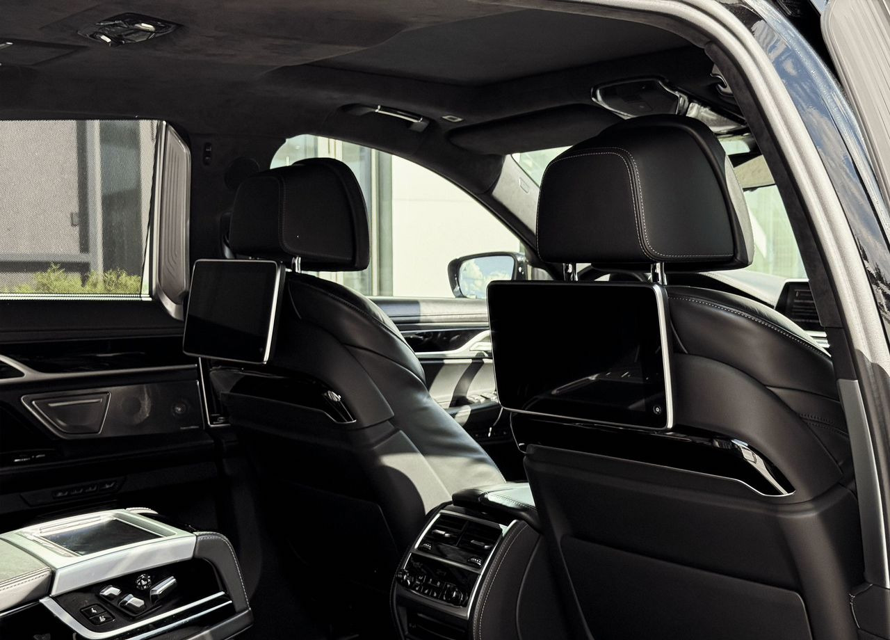 Легковой автомобиль BMW 7 серия 3.0 AT, , 77 812 км: фото 17 Легковой автомобиль BMW 7 серия 3.0 AT, , 77 812 км: фото 17