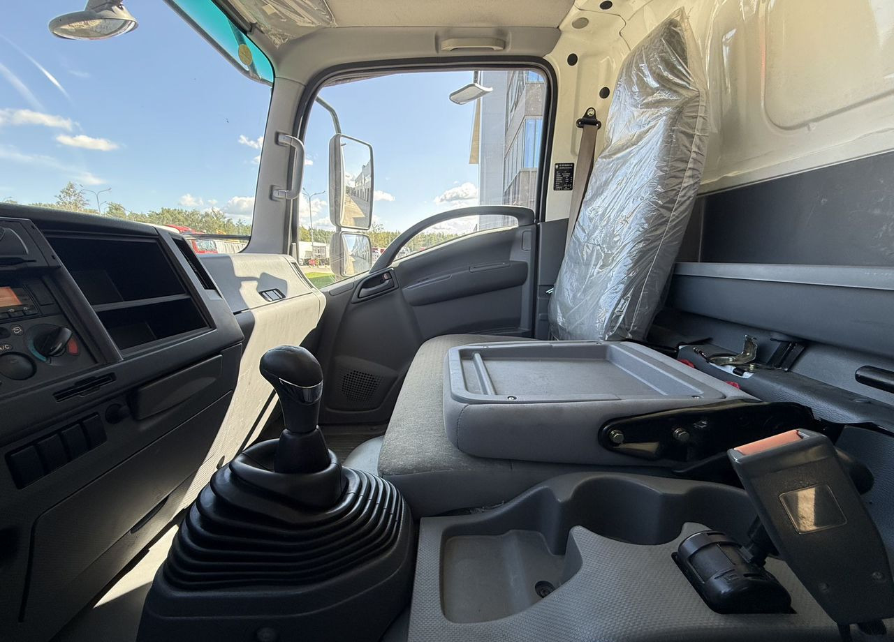 Рефрижератор Isuzu Elf: фото 18 Рефрижератор Isuzu Elf: фото 18