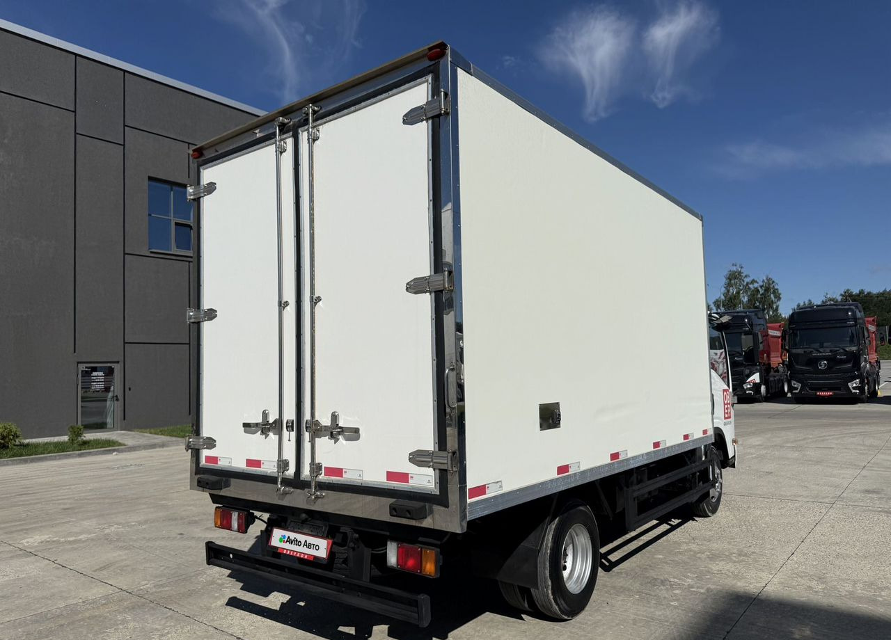 Isuzu Elf - Рефрижератор: фото 3 Isuzu Elf - Рефрижератор: фото 3