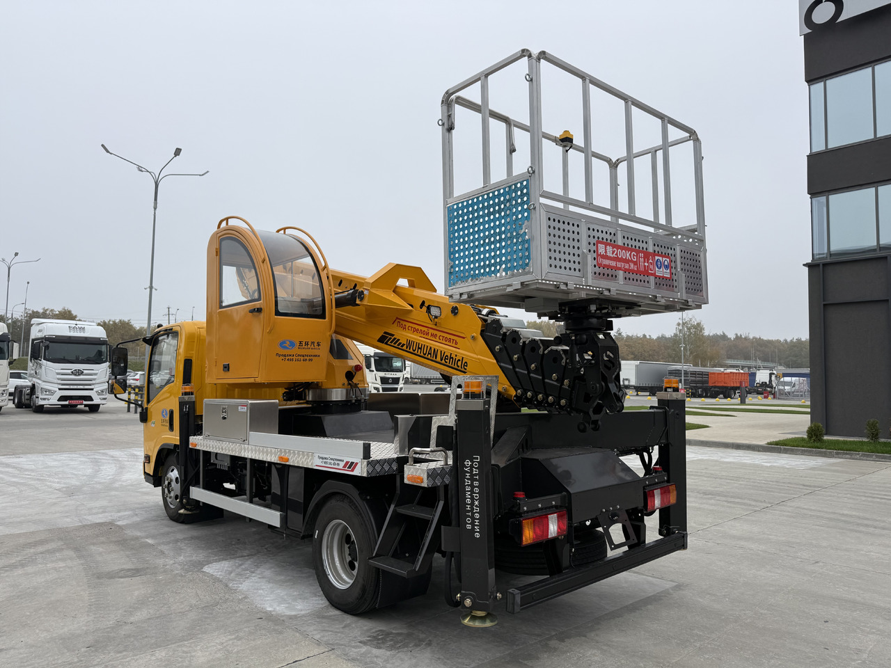 Isuzu Elf - Автовышка: фото 5 Isuzu Elf - Автовышка: фото 5