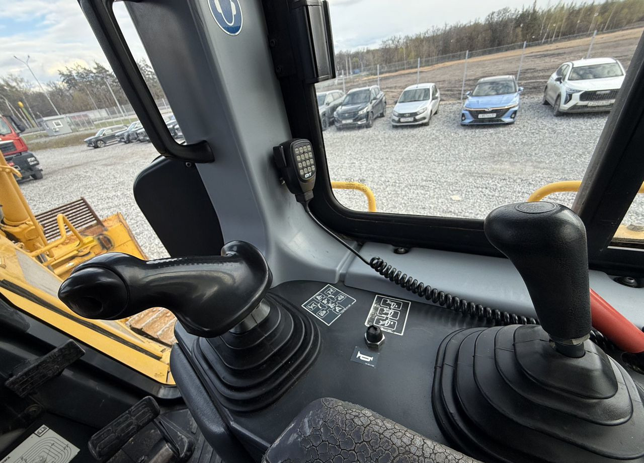 Бульдозер Komatsu D65EX-16: фото 15 Бульдозер Komatsu D65EX-16: фото 15