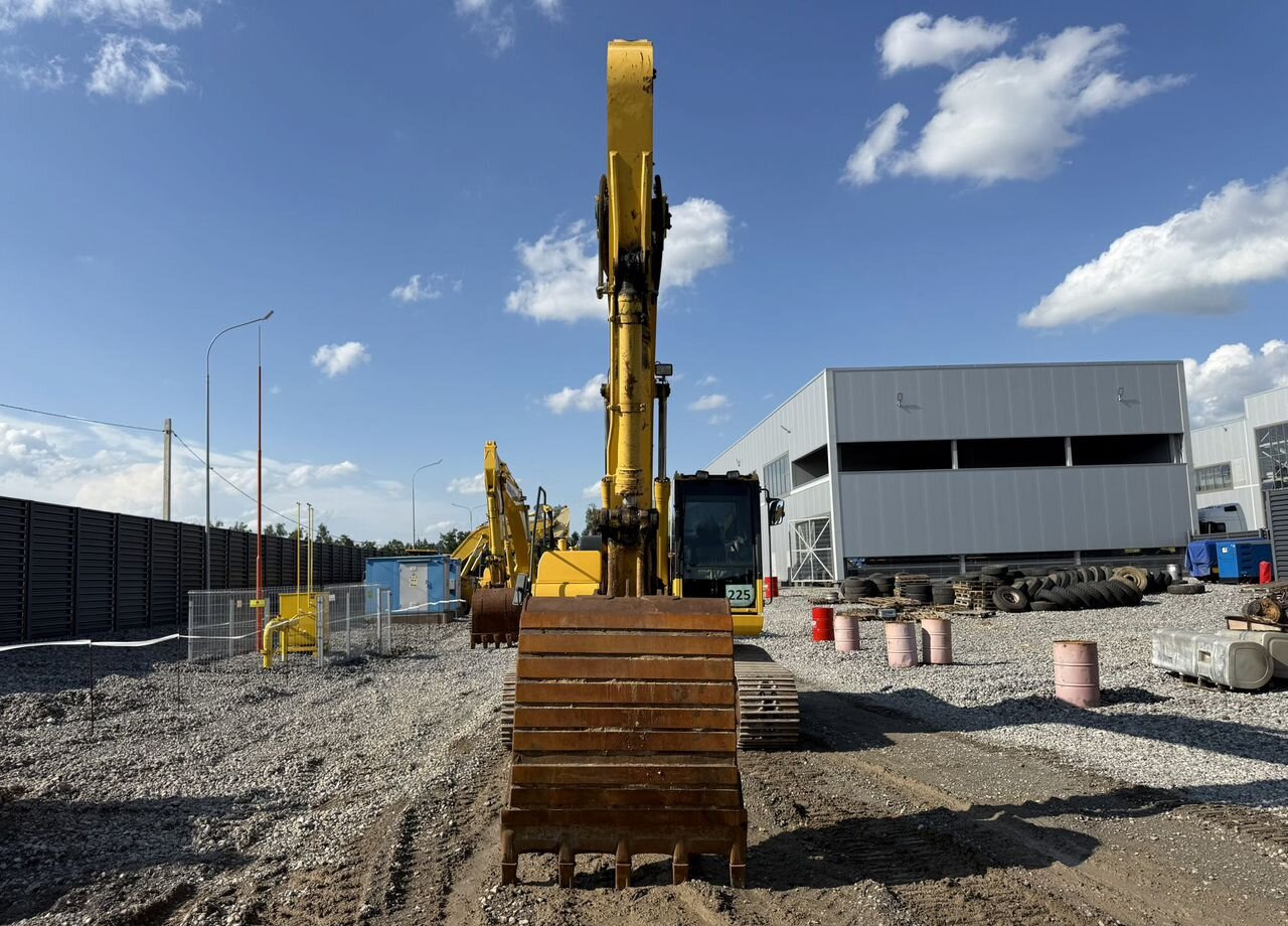 Гусеничный экскаватор Komatsu PC220-8: фото 7