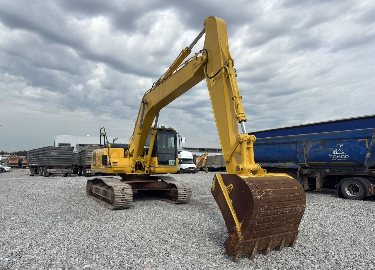 Komatsu PC220-8 - Гусеничный экскаватор: фото 1 Komatsu PC220-8 - Гусеничный экскаватор: фото 1