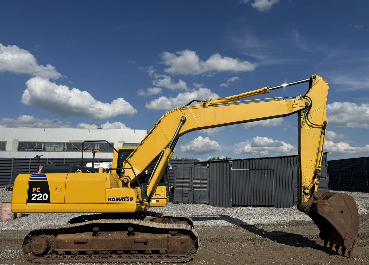 Komatsu PC220-8 - Гусеничный экскаватор: фото 1 Komatsu PC220-8 - Гусеничный экскаватор: фото 1