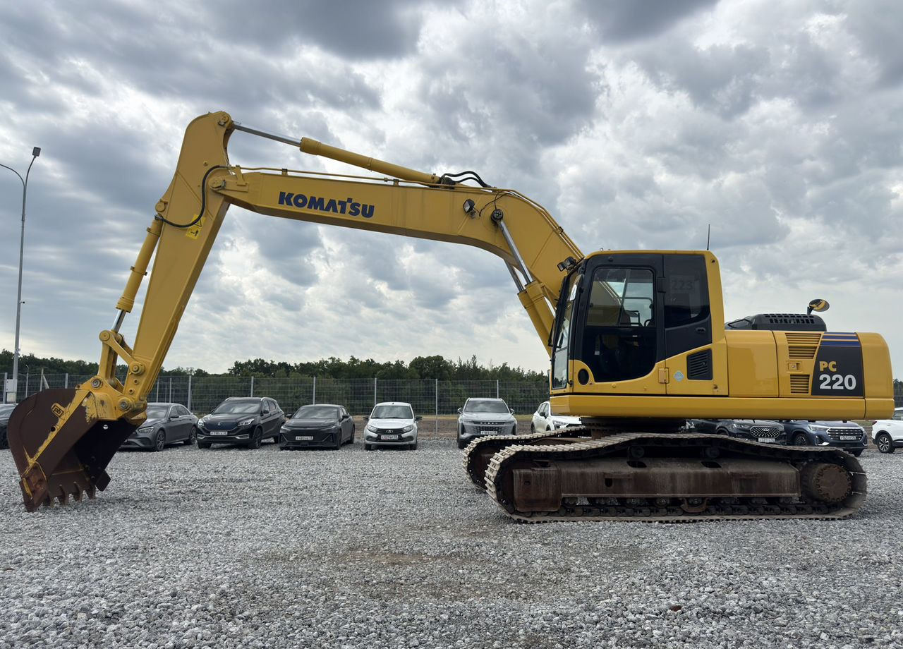 Гусеничный экскаватор Komatsu PC220-8: фото 6