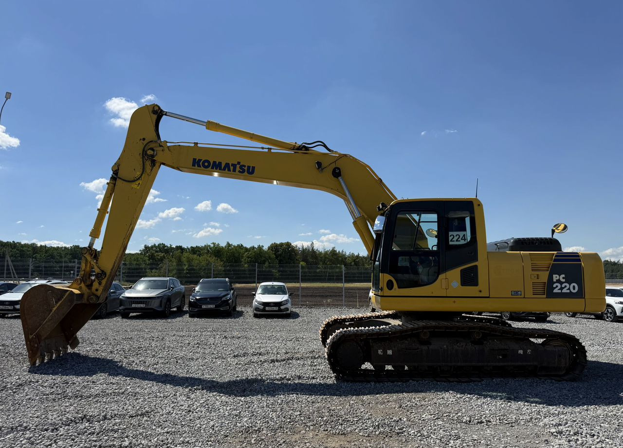 Komatsu PC220 - Гусеничный экскаватор: фото 3 Komatsu PC220 - Гусеничный экскаватор: фото 3