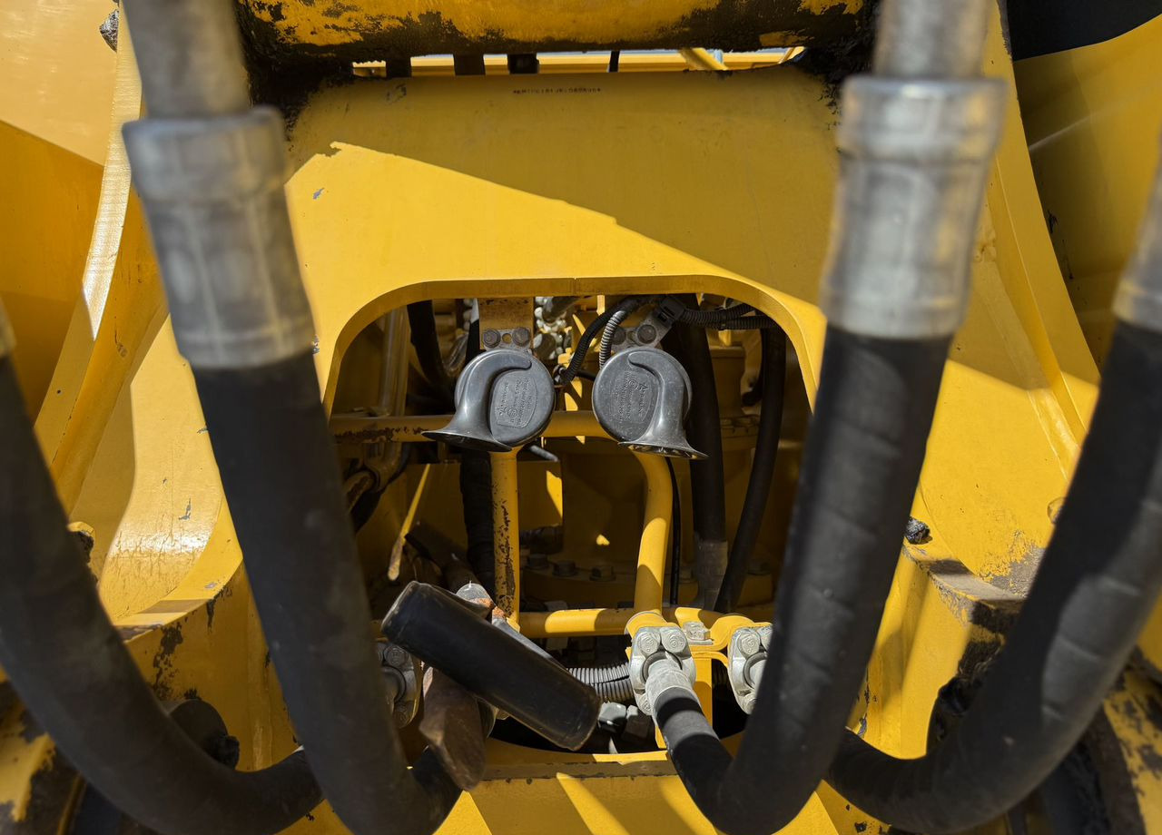 Гусеничный экскаватор Komatsu PC220: фото 9