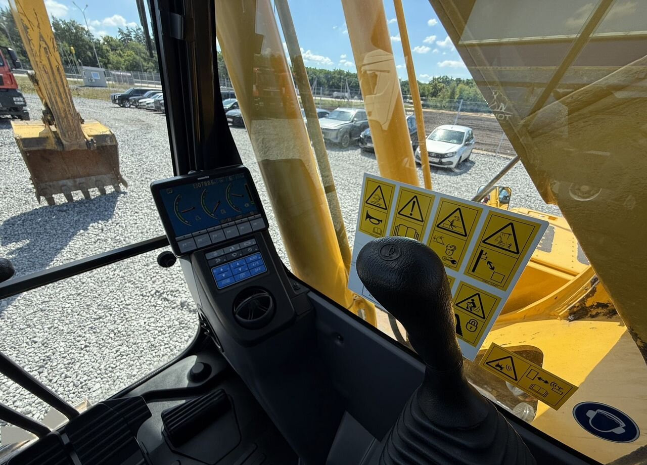 Гусеничный экскаватор Komatsu PC220: фото 19