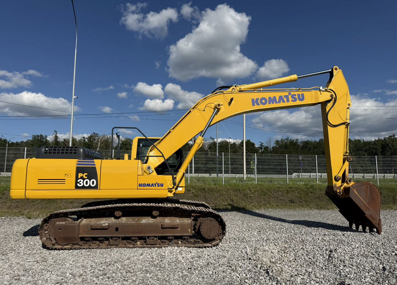 Komatsu PC300-8 - Гусеничный экскаватор: фото 1 Komatsu PC300-8 - Гусеничный экскаватор: фото 1