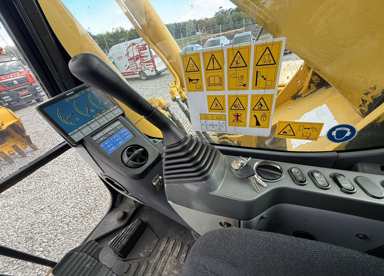 Гусеничный экскаватор Komatsu PC300-8M0: фото 15 Гусеничный экскаватор Komatsu PC300-8M0: фото 15