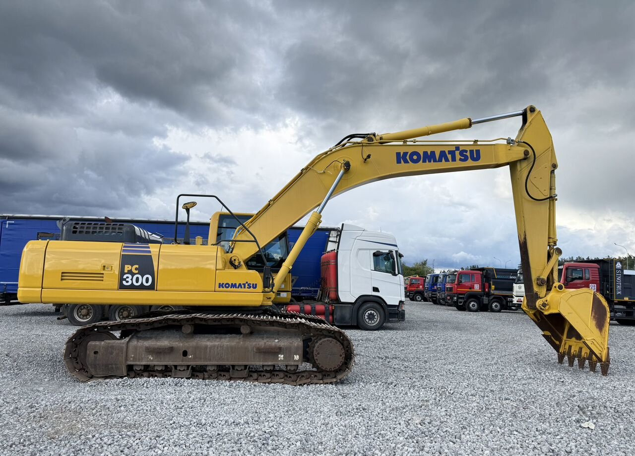 Komatsu PC300-8M0 - Гусеничный экскаватор: фото 1 Komatsu PC300-8M0 - Гусеничный экскаватор: фото 1