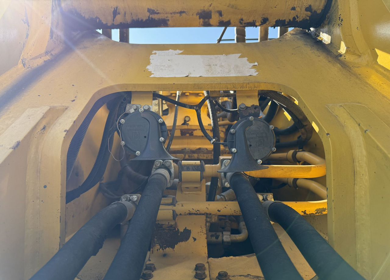 Гусеничный экскаватор Komatsu PC300: фото 18