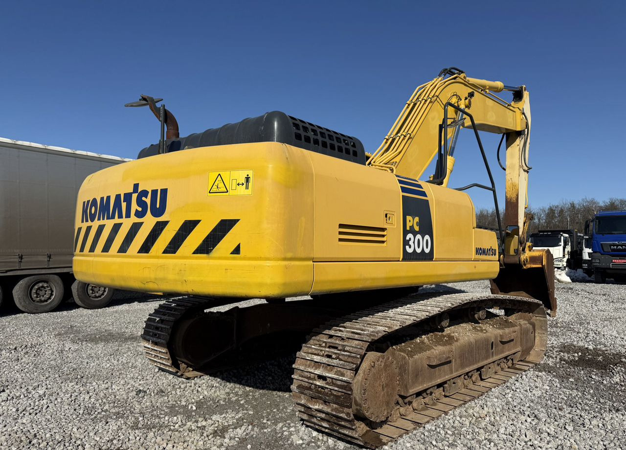 Komatsu PC300 - Гусеничный экскаватор: фото 2 Komatsu PC300 - Гусеничный экскаватор: фото 2