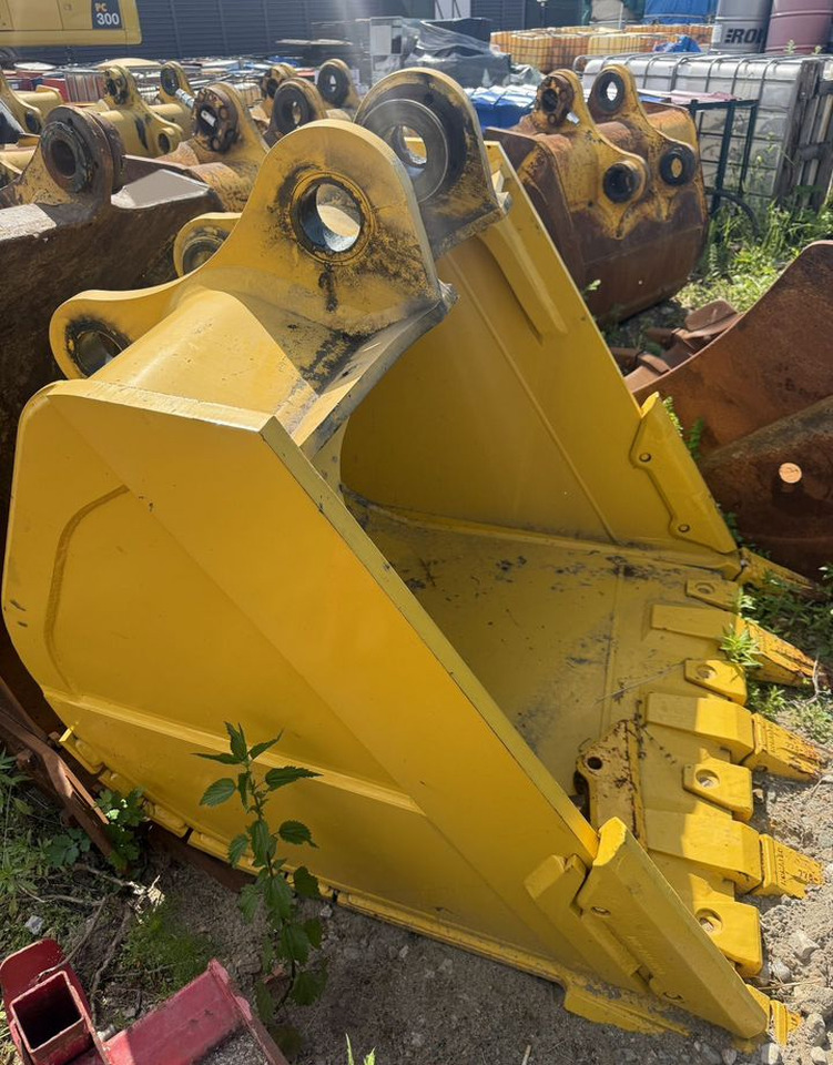 Ковш усиленный 1.4м3 на экскаватор komatsu PC300 - Ковш для экскаватора: фото 2 Ковш усиленный 1.4м3 на экскаватор komatsu PC300 - Ковш для экскаватора: фото 2