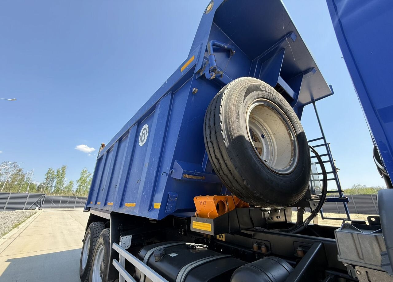 Самосвал MAN TGS 40.400: фото 20
