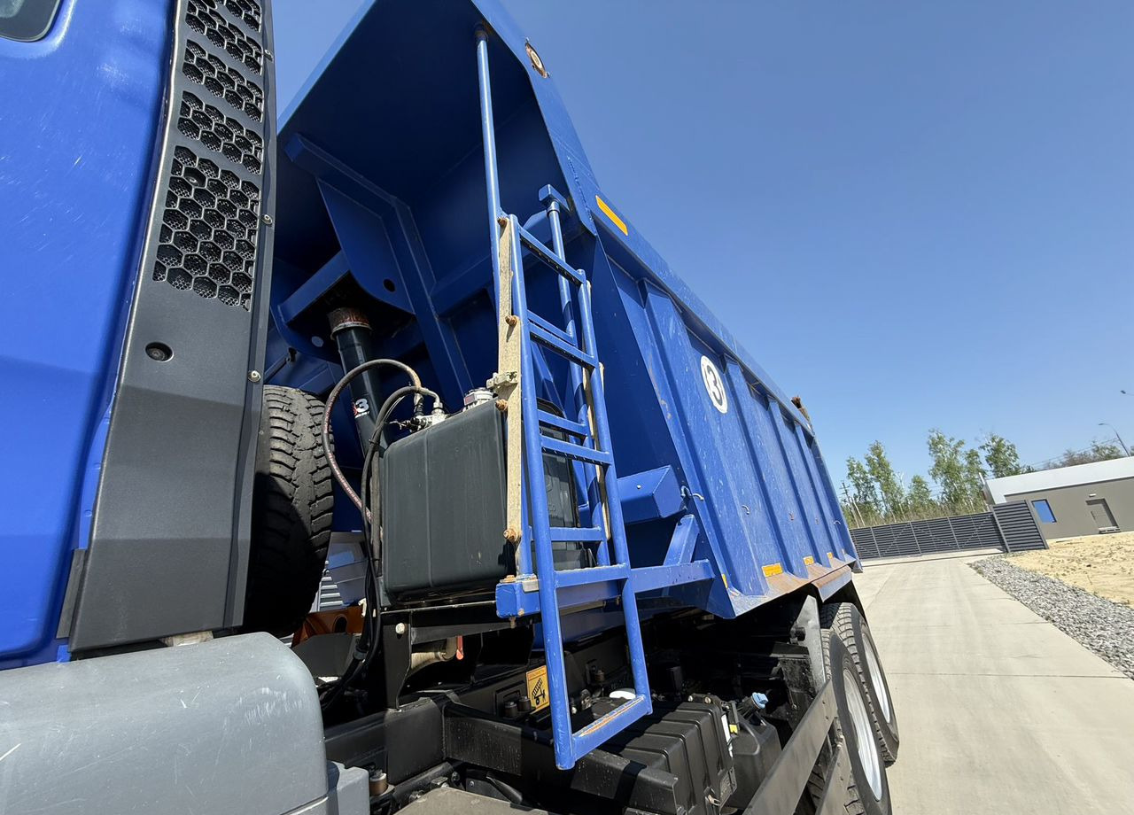 Самосвал MAN TGS 40.400: фото 13 Самосвал MAN TGS 40.400: фото 13