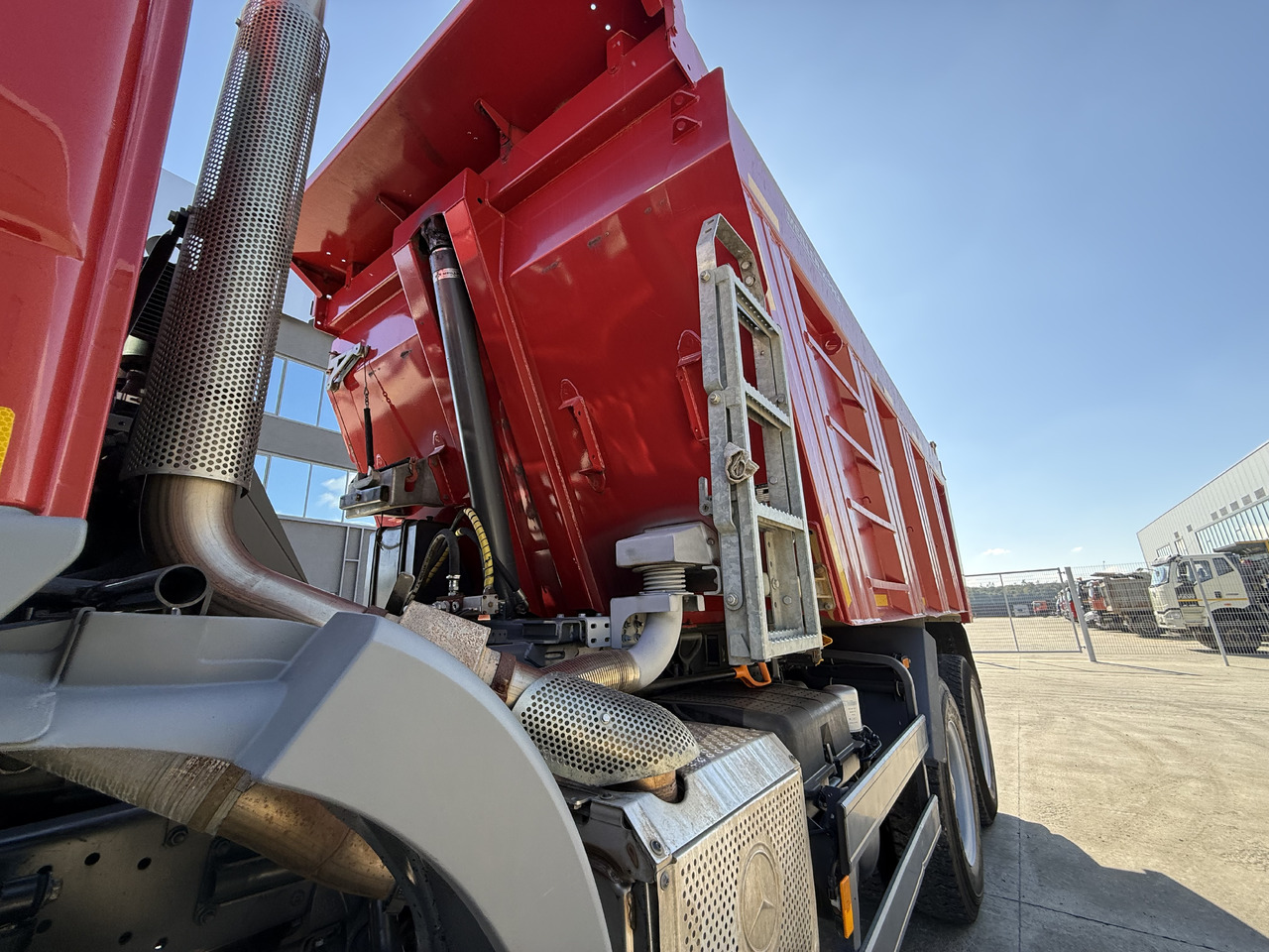 Самосвал Mercedes-Benz Actros 3341AK: фото 20 Самосвал Mercedes-Benz Actros 3341AK: фото 20