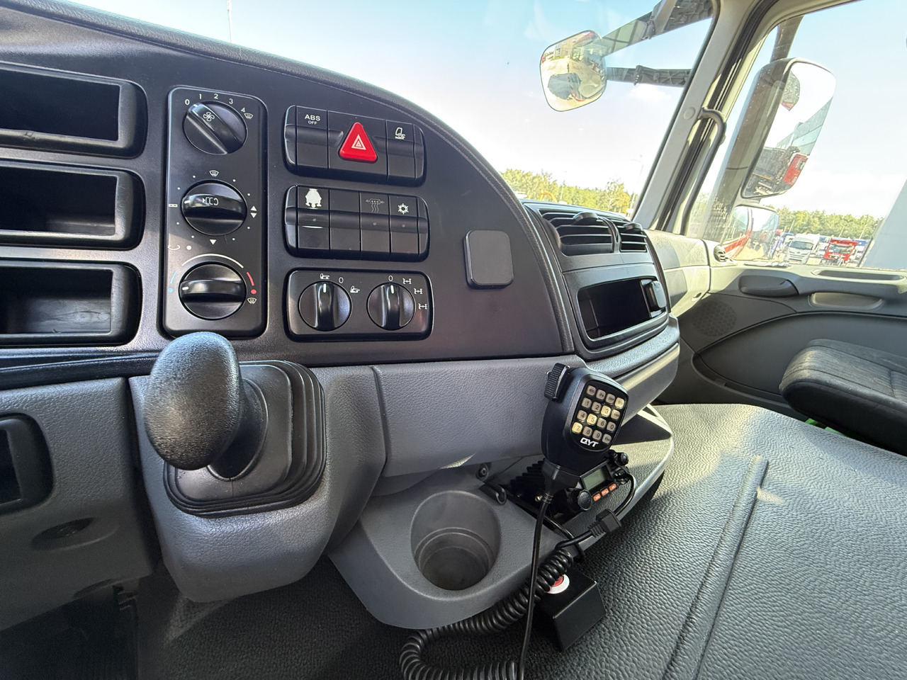Самосвал Mercedes-Benz Actros 3341AK: фото 14 Самосвал Mercedes-Benz Actros 3341AK: фото 14