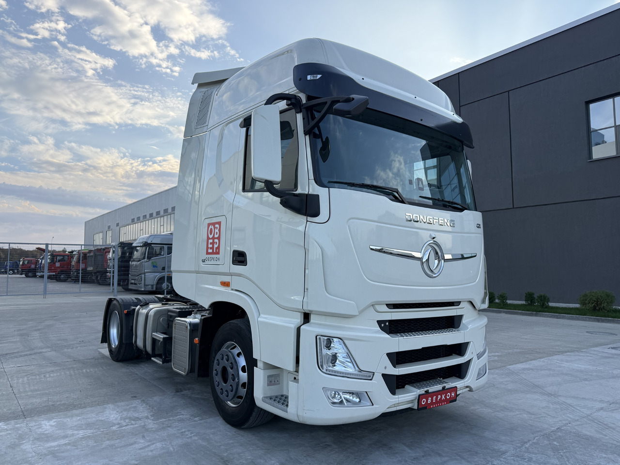 DONGFENG GX - Тягач: фото 1 DONGFENG GX - Тягач: фото 1