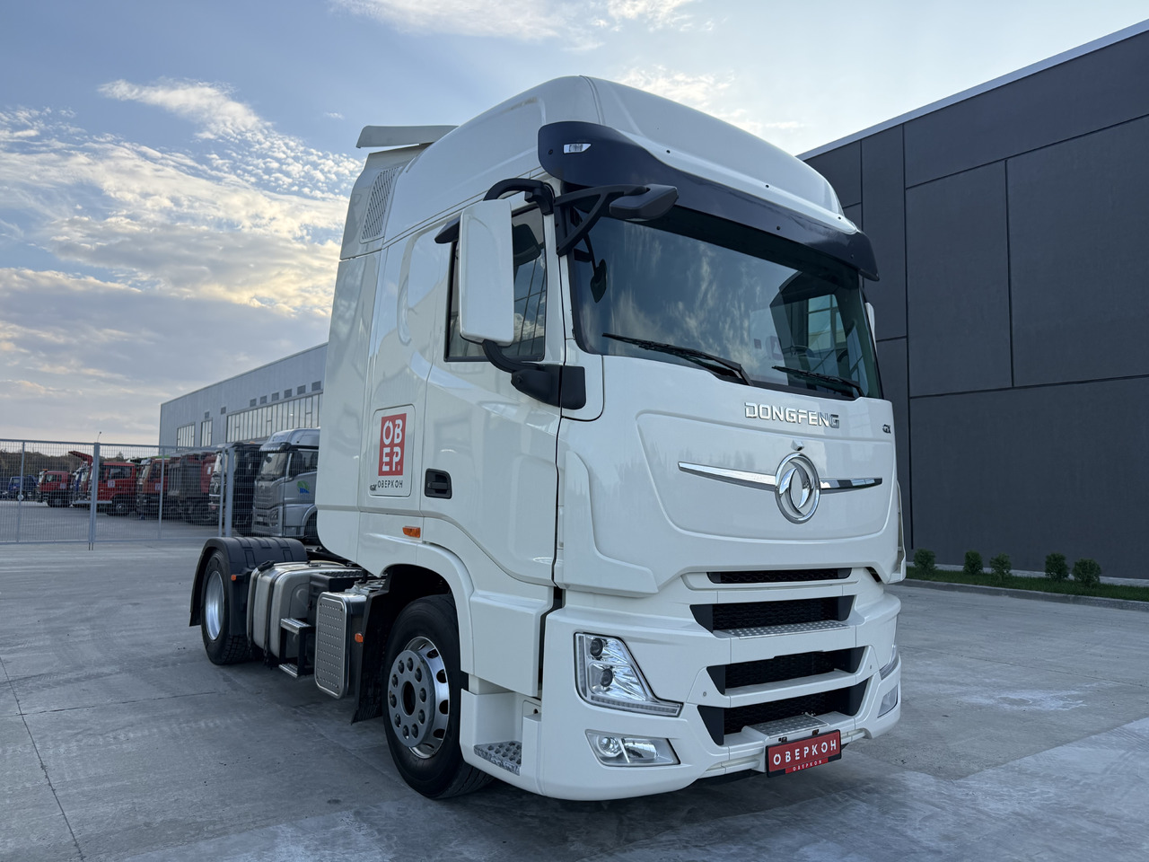 DONGFENG GX - Тягач: фото 1 DONGFENG GX - Тягач: фото 1