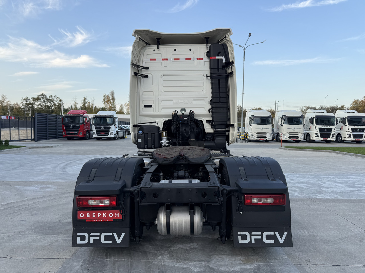 DONGFENG GX - Тягач: фото 4 DONGFENG GX - Тягач: фото 4