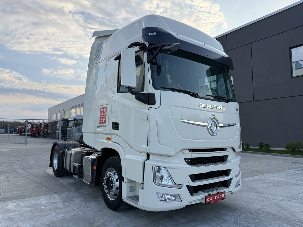 DONGFENG GX - Тягач: фото 1 DONGFENG GX - Тягач: фото 1