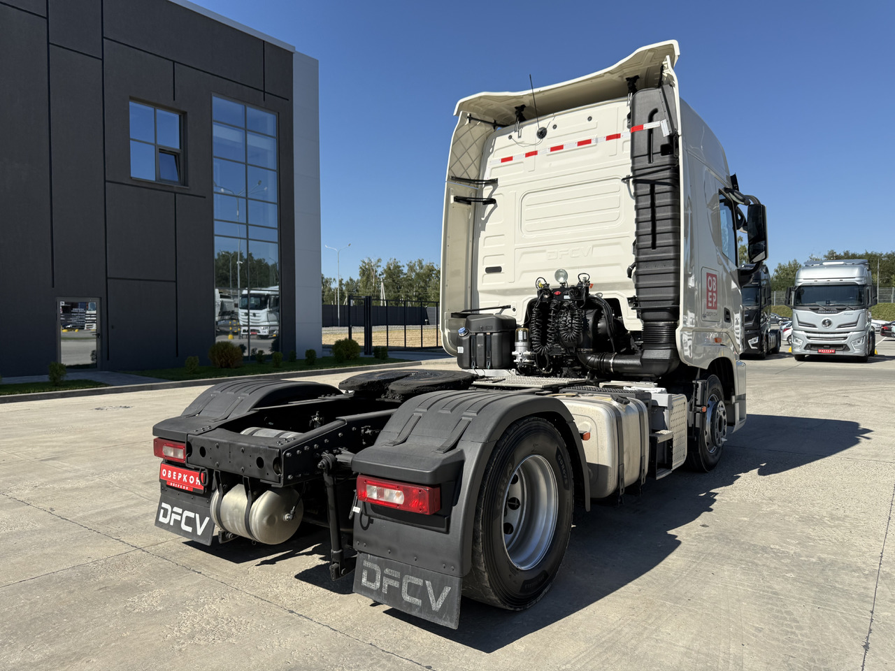 Dongfeng GX - Тягач: фото 3 Dongfeng GX - Тягач: фото 3