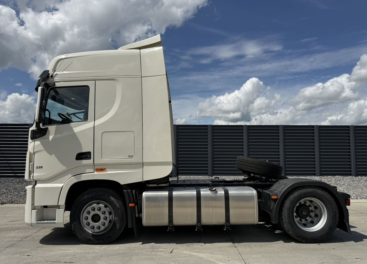 Новый Тягач Dongfeng GX: фото 6 Новый Тягач Dongfeng GX: фото 6