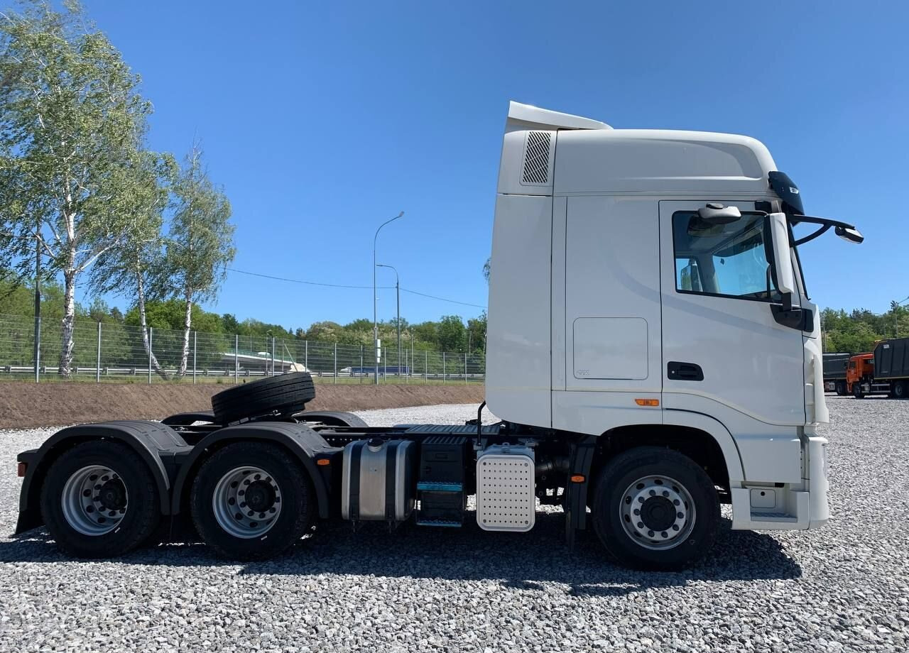Dongfeng GX - Тягач: фото 2 Dongfeng GX - Тягач: фото 2